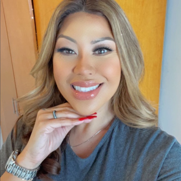 Meet your Posher, Emmie - Picture 3 of 14